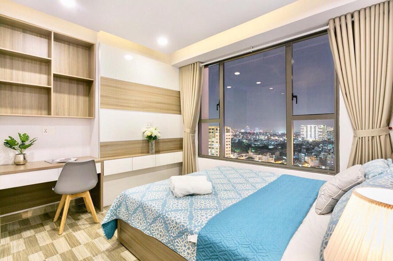 Infinity Edge Pool - Saigon Rivergate Ho-Chi-Minh-Stadt Exterior foto